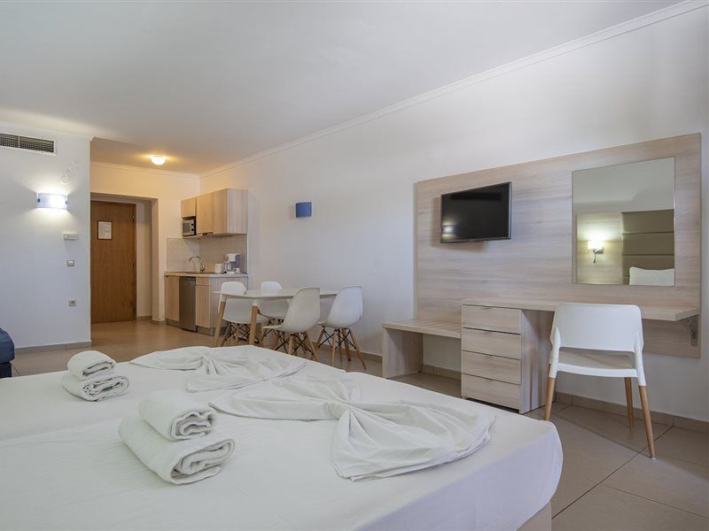 Aegean Blu & Hotel 4*